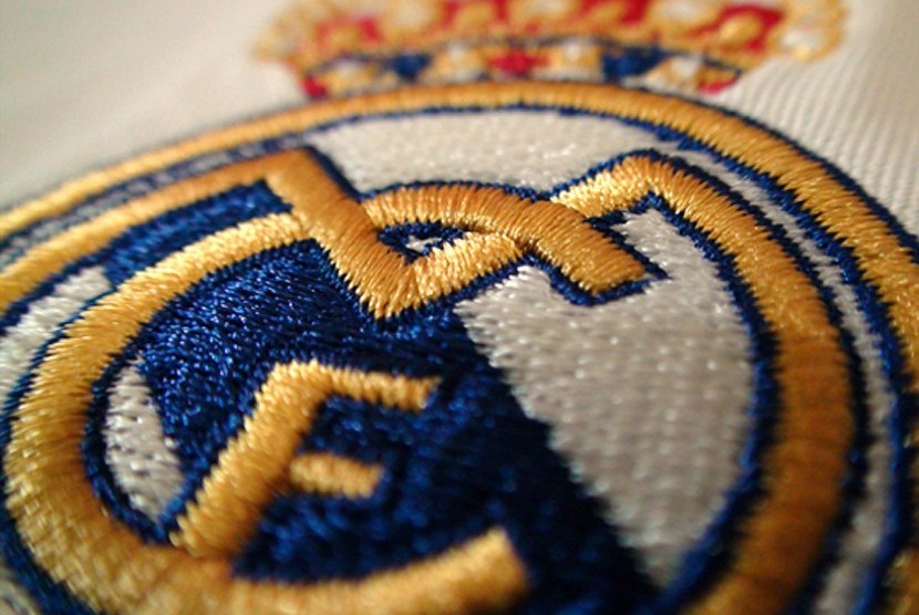 Detail Lambang Klub Real Madrid Nomer 42