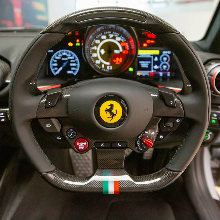 Detail Lambang Mobil Ferrari Nomer 11