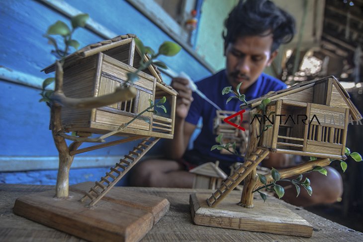 Detail Miniatur Rumah Dari Bambu Sederhana Nomer 39