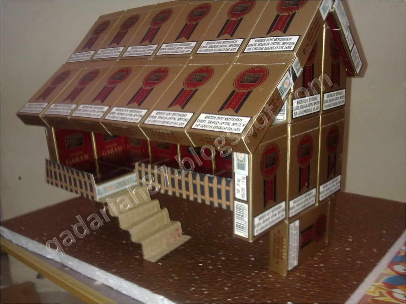 Detail Miniatur Rumah Dari Bungkus Rokok Nomer 9