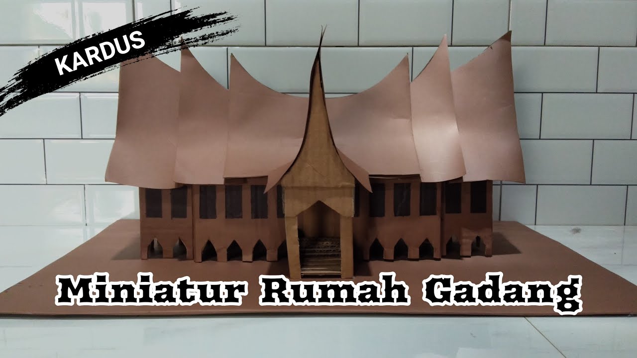 Detail Miniatur Rumah Gadang Nomer 6