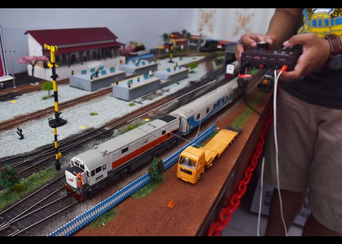 Detail Miniatur Stasiun Kereta Api Nomer 29