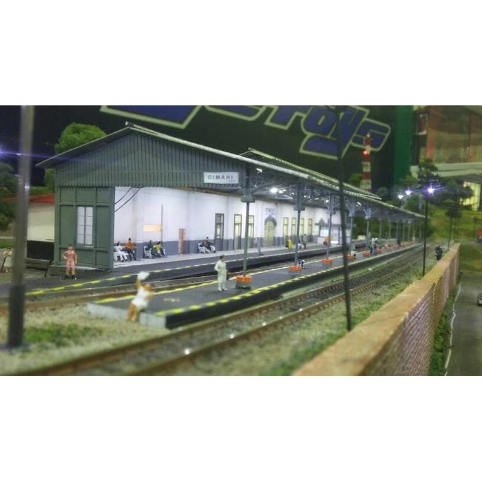 Detail Miniatur Stasiun Kereta Api Nomer 35