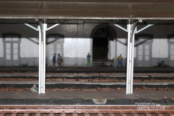 Detail Miniatur Stasiun Kereta Api Nomer 41
