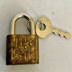 Detail Miniature Padlock And Key Nomer 36