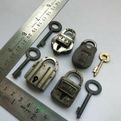 Detail Miniature Padlock And Key Nomer 42