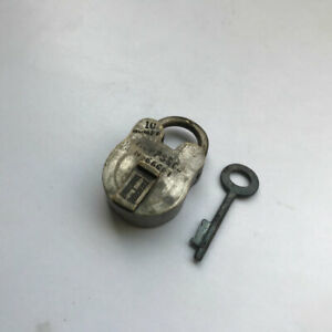 Detail Miniature Padlock And Key Nomer 8