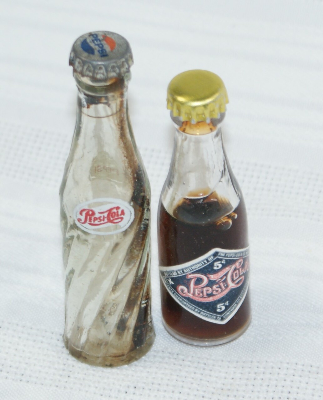 Detail Miniature Pepsi Bottle Nomer 23