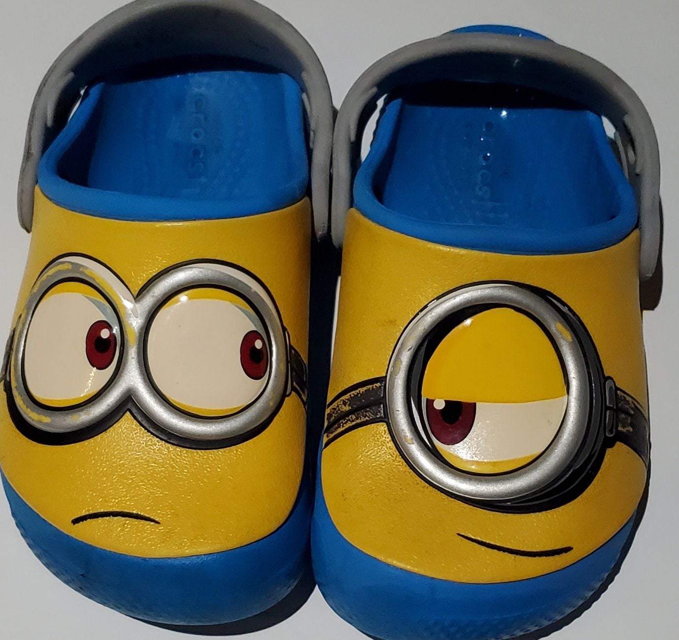 Detail Minions Crocs Nomer 48