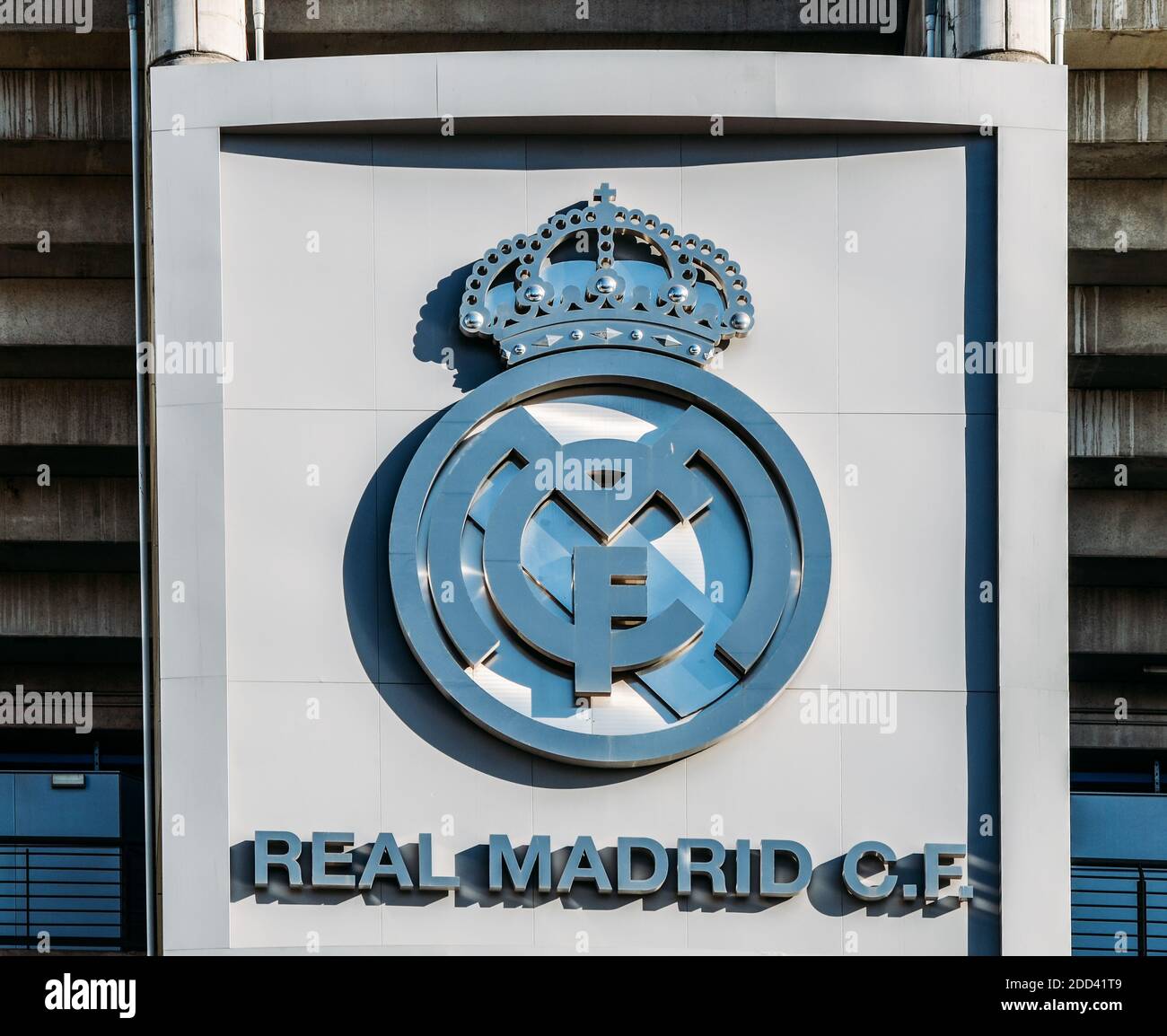 Detail Lambang Real Madrid 2020 Nomer 28