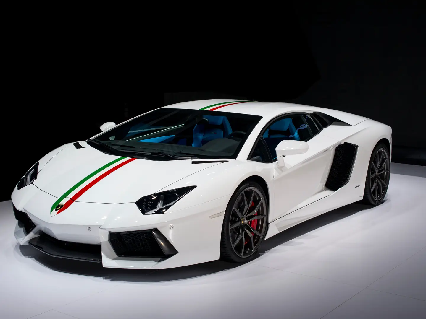 Download Lamborghini Car Pics Nomer 26