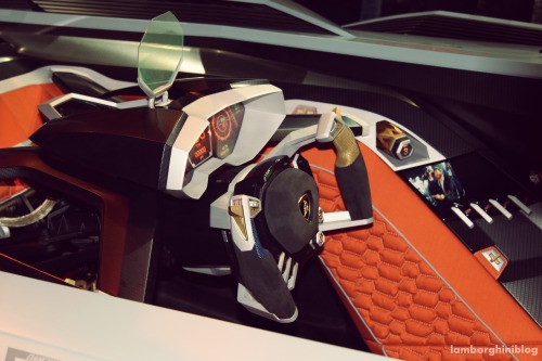 Detail Lamborghini Egoista Interior Nomer 46