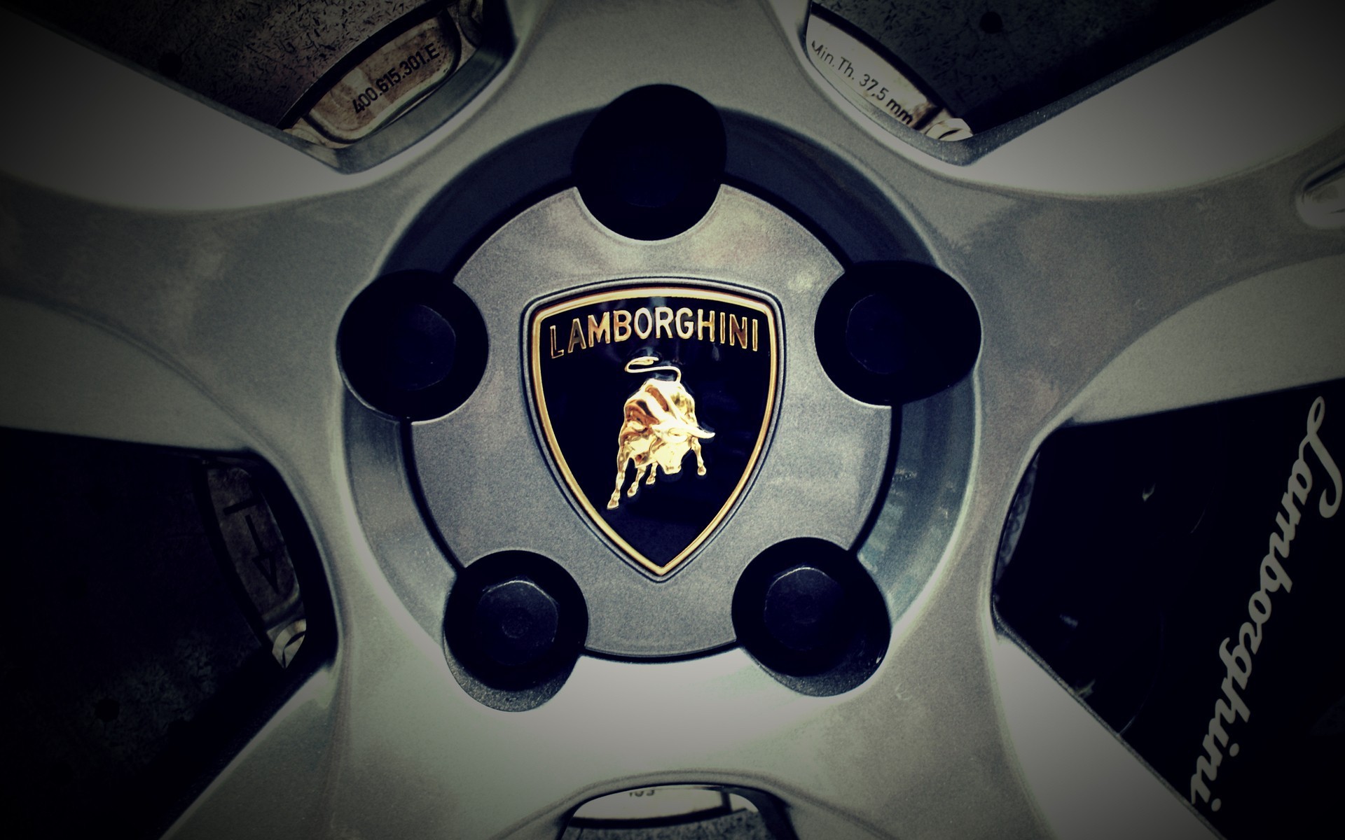 Detail Lamborghini Logo Hd Wallpaper Nomer 42