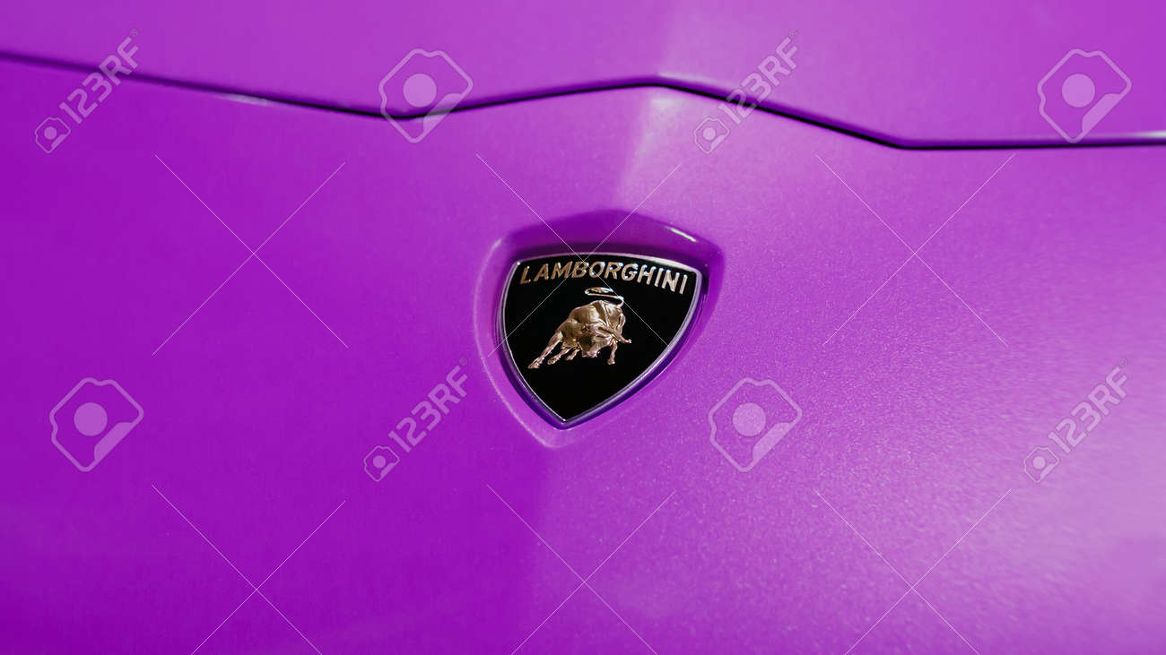Detail Lamborghini Logo On Car Nomer 46