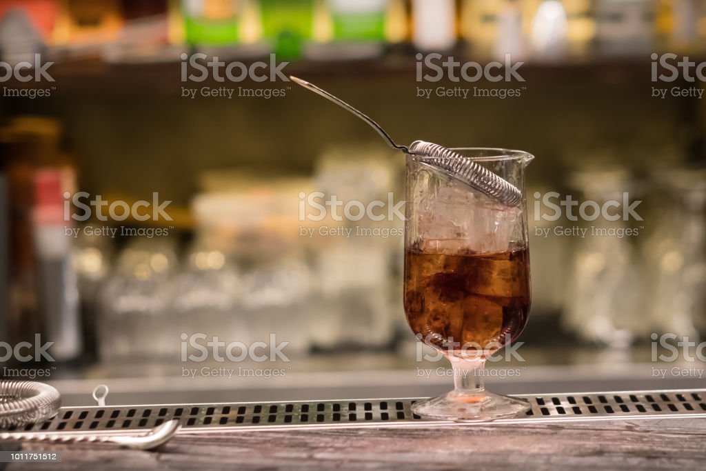 Detail Minuman Di Meja Bar Nomer 30
