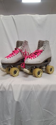 Detail Mirror Ball Roller Skates Nomer 18