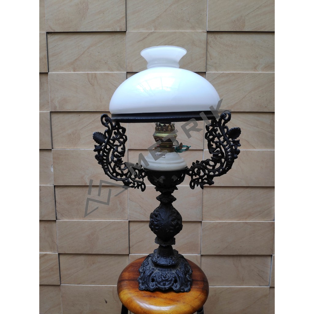 Detail Lampu Kuno Antik Nomer 14