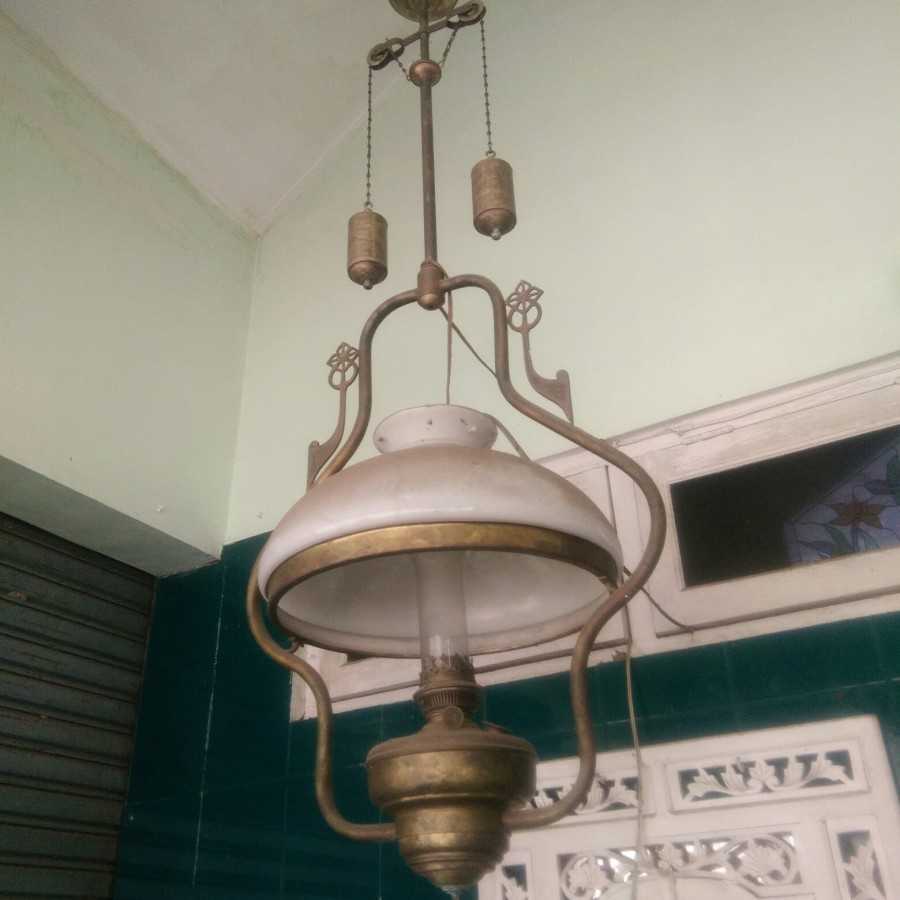 Detail Lampu Kuno Antik Nomer 15