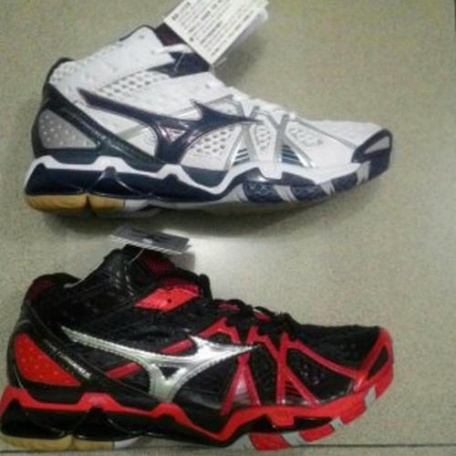 Detail Mizuno Wave Tornado 9 Mid Nomer 55