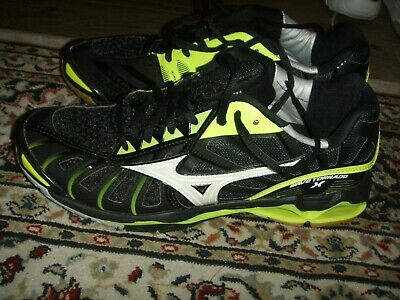 Detail Mizuno Wave Tornado X Nomer 18