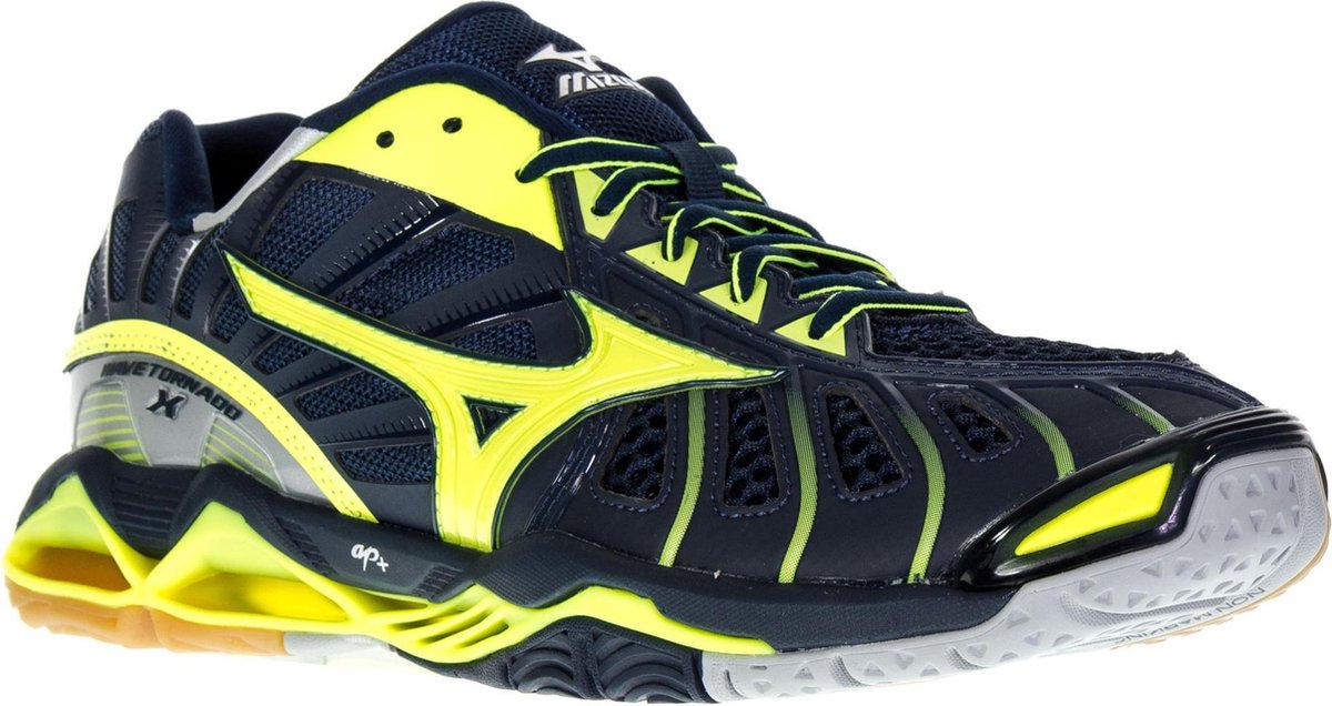 Detail Mizuno Wave Tornado X Nomer 38