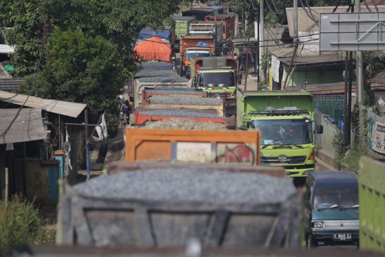 Detail Mobil Aspal Jalan Raya Nomer 40