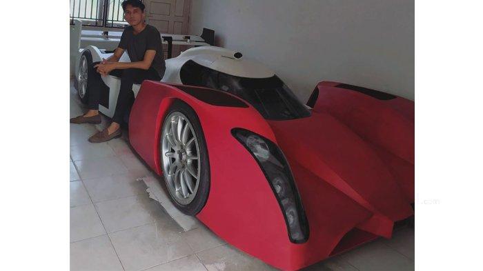 Detail Mobil Balap Merah Nomer 48