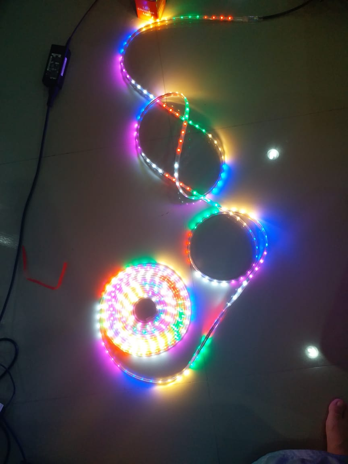 Detail Lampu Warna Warni Nomer 9