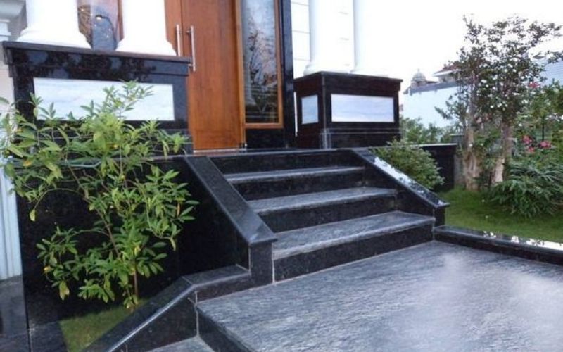 Detail Lantai Depan Rumah Nomer 2