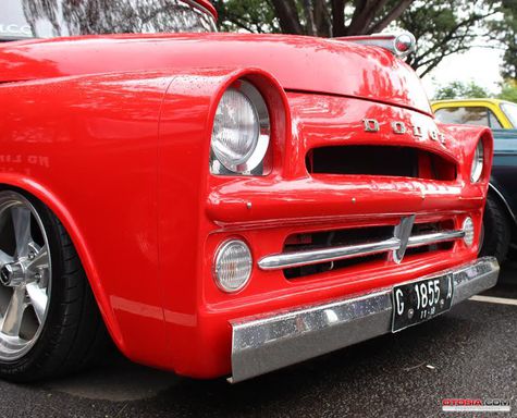 Detail Mobil Dodge Jadul Nomer 25