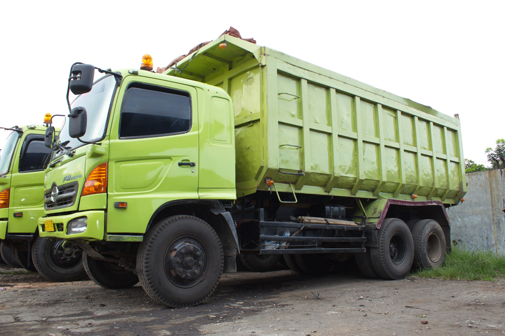 Detail Mobil Dump Truk Nomer 10