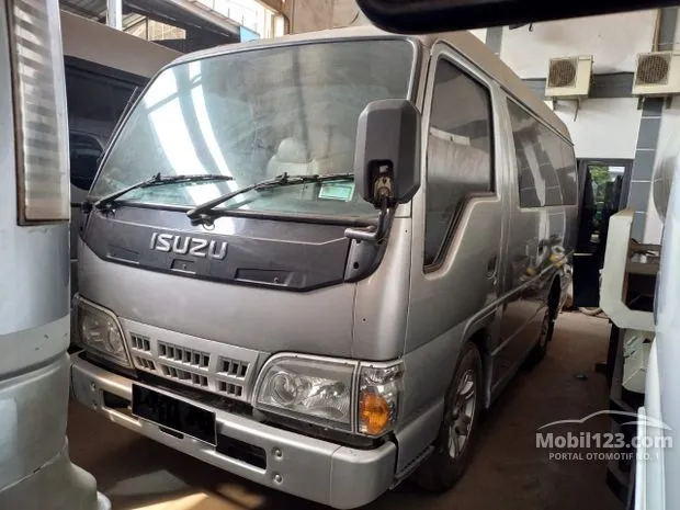 Detail Mobil Elf Isuzu Nomer 28