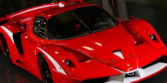 Detail Mobil Ferrari Merah Nomer 49