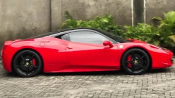 Detail Mobil Ferrari Merah Nomer 55