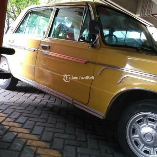 Detail Mobil Fiat Antik Nomer 48