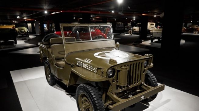 Detail Mobil Jeep Perang Nomer 51