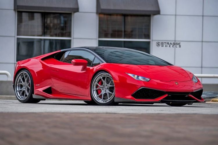 Mobil Lamborghini Warna Merah - KibrisPDR