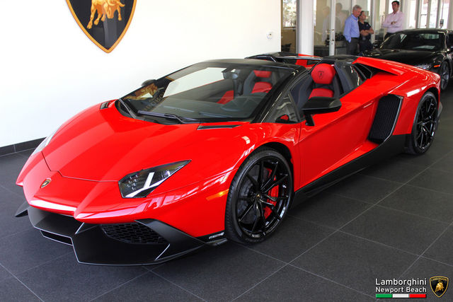 Detail Mobil Lamborghini Warna Merah Nomer 22