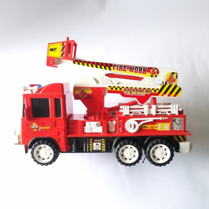 Detail Mobil Mainan Pemadam Kebakaran Nomer 51