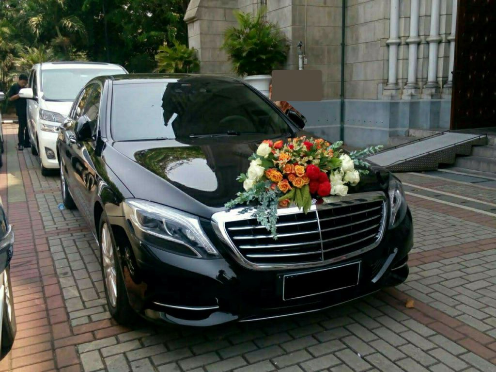 Detail Mobil Pengantin Mewah Nomer 2