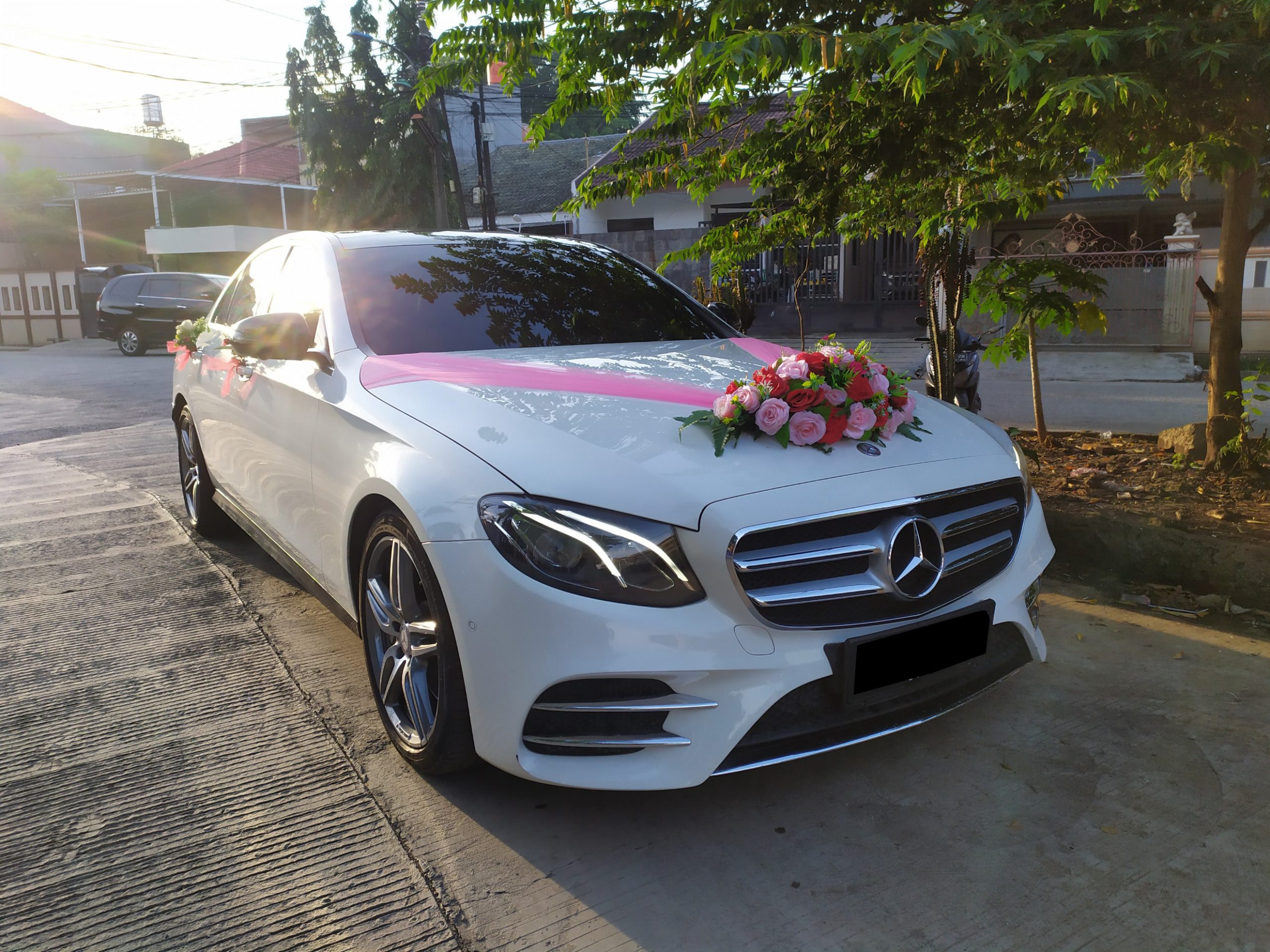 Detail Mobil Pengantin Mewah Nomer 5