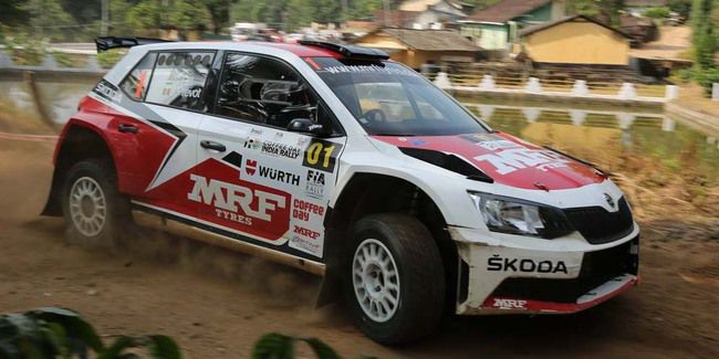 Detail Mobil Rally Indonesia Nomer 12