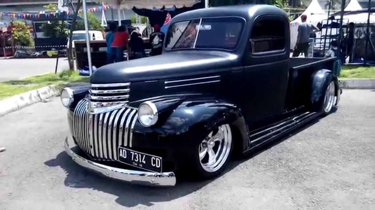 Detail Mobil Tua Yang Keren Nomer 51