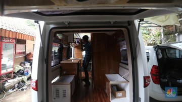 Detail Mobil Van Rumah Nomer 7