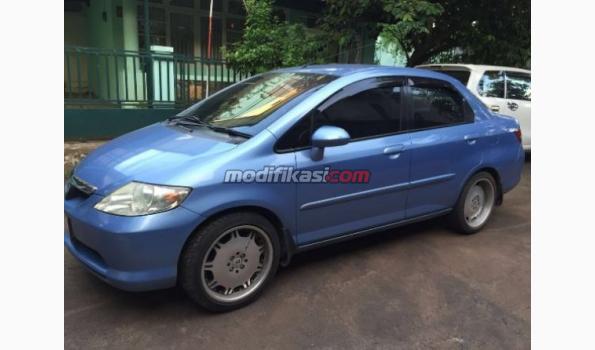 Detail Mobil Warna Biru Langit Nomer 36