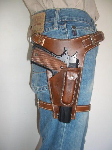 Detail Lara Croft Gun Belt Nomer 40