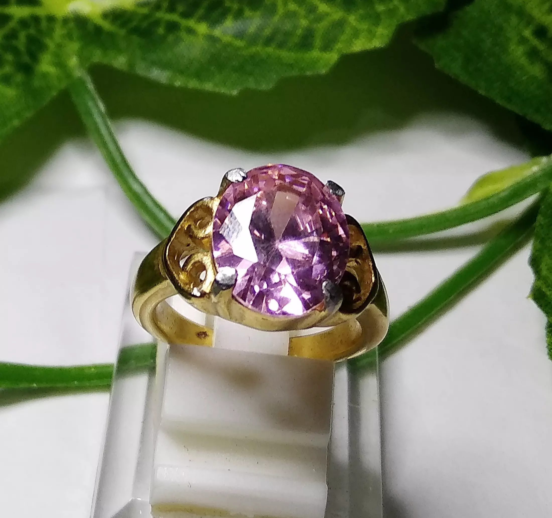 Detail Model Cincin Batu Wanita Elegan Nomer 20