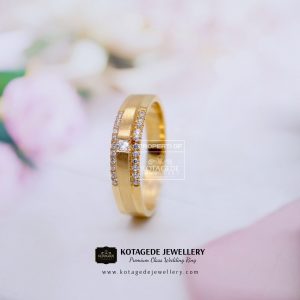 Detail Model Cincin Kawin Simple Tapi Elegan Nomer 47