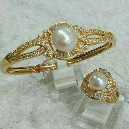 Detail Model Cincin Mutiara Elegan Nomer 39