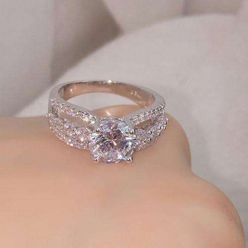 Detail Model Cincin Permata Wanita Nomer 56